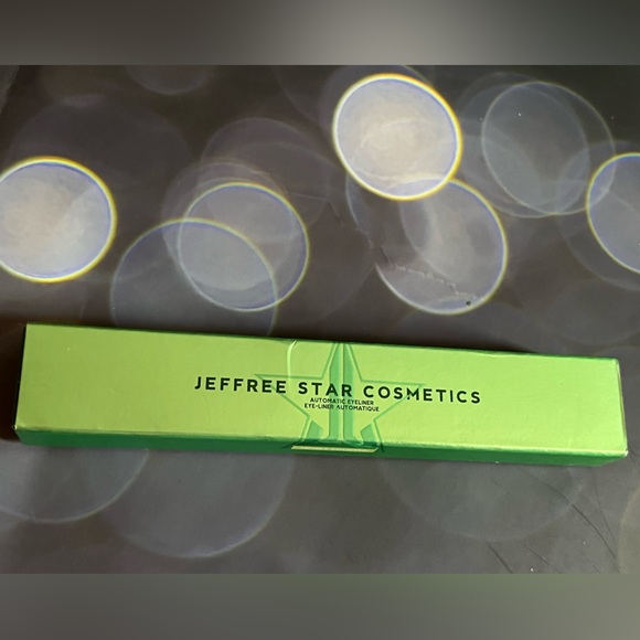 Jeffree Star Automatic Eyeliner in Money Counter Shade - Picture 2 of 3
